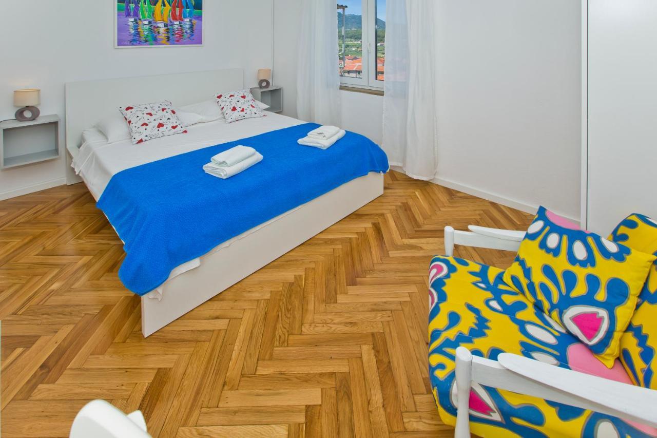 Villa Tota Glamur 耶尔萨 外观 照片