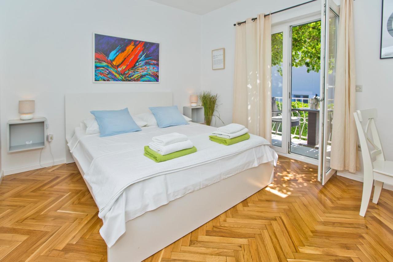 Villa Tota Glamur 耶尔萨 外观 照片