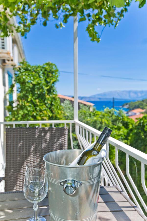 Villa Tota Glamur 耶尔萨 外观 照片